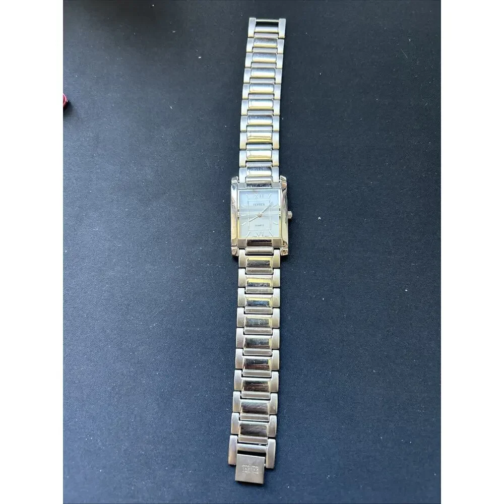 Terner Silver Tone Women’s Quartz Watch
